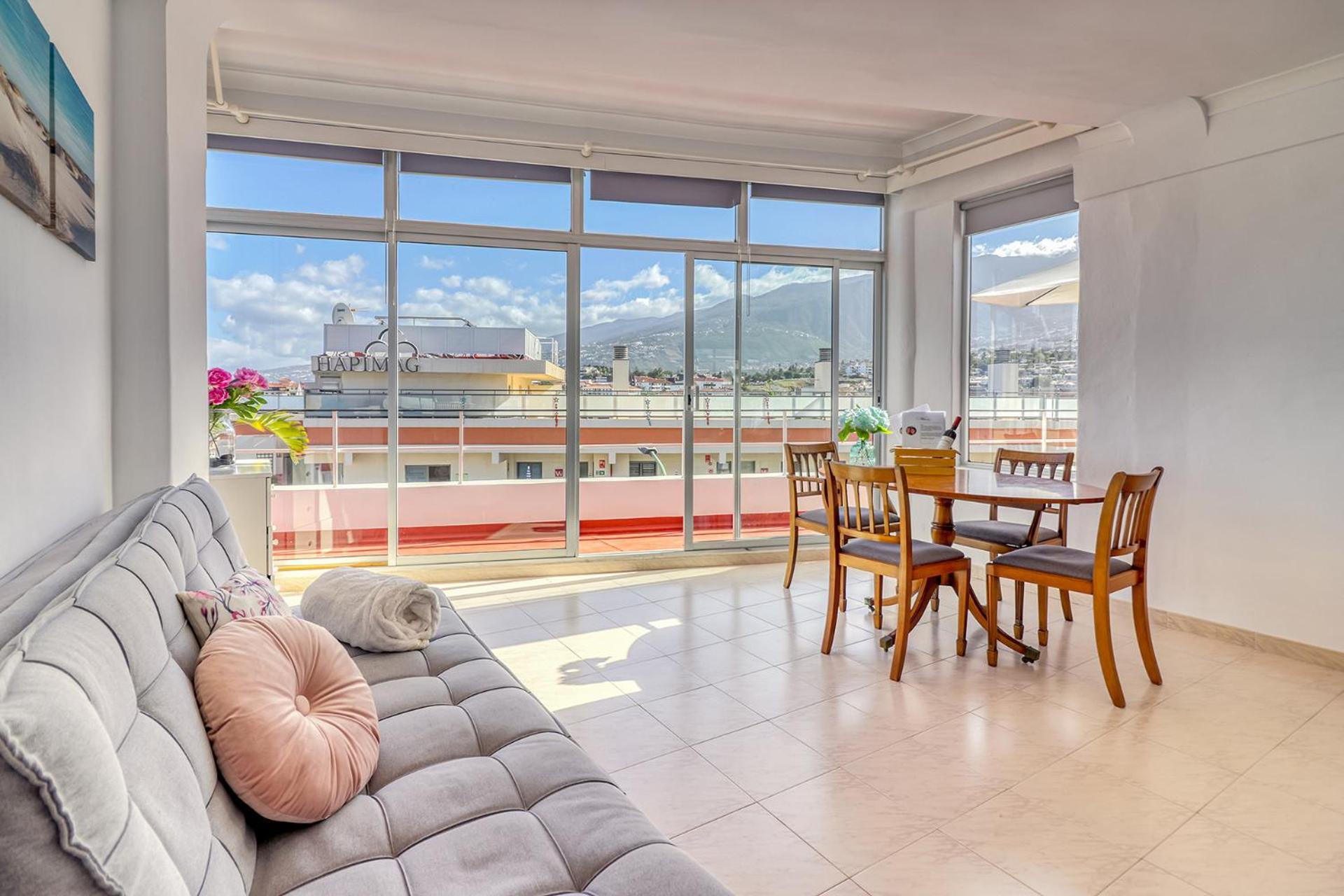 Spacious Penthouse With King-Size Bed, Huge Terrace, Ocean & Teide View Puerto de la Cruz  Esterno foto